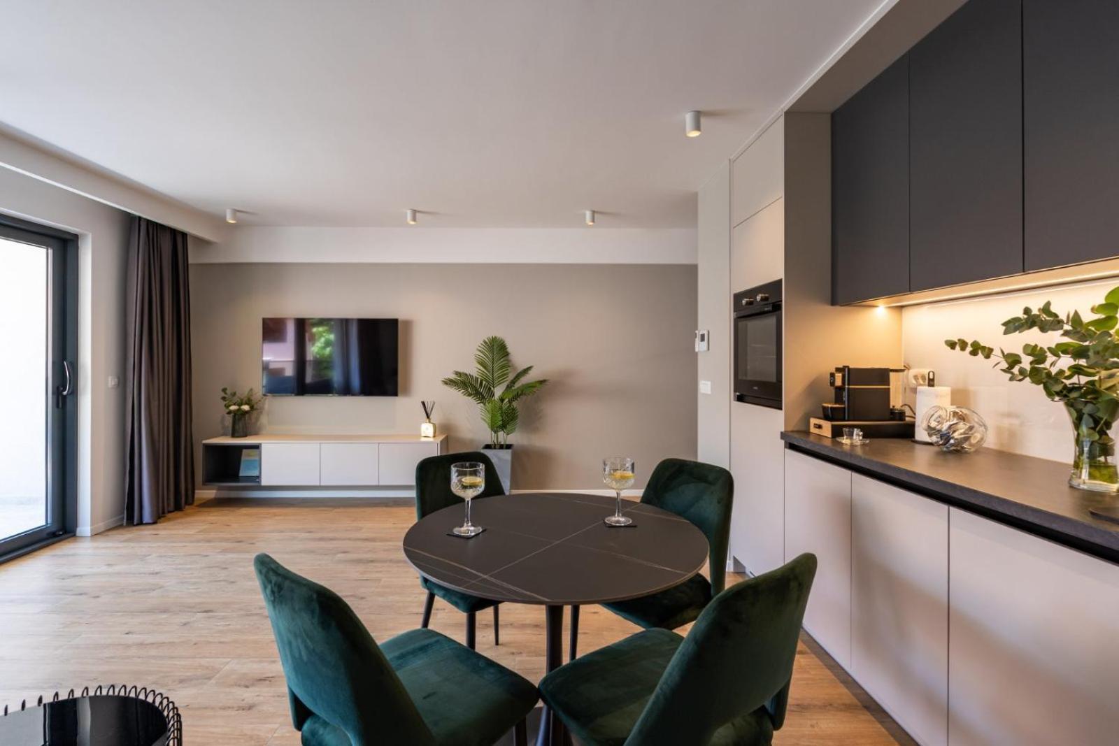 Apartments Maria ザトン エクステリア 写真